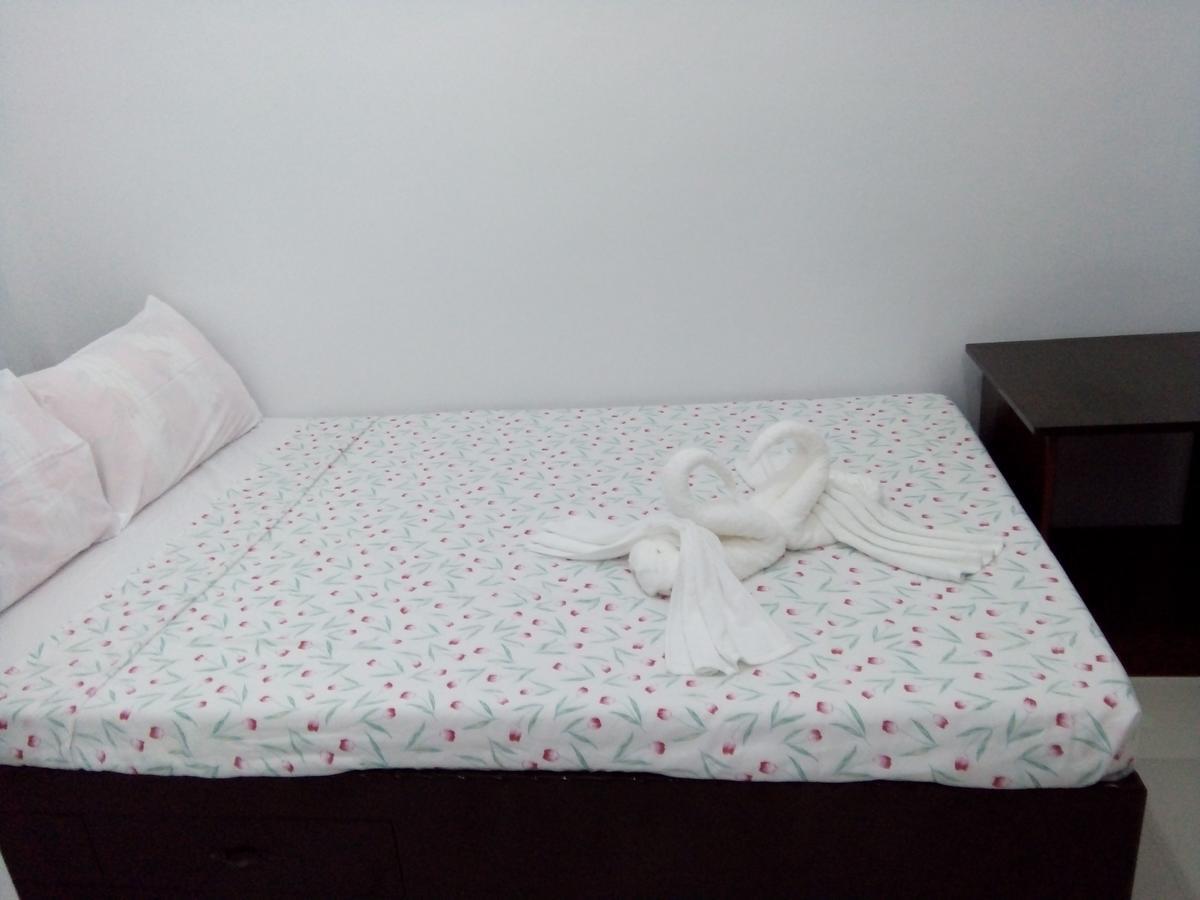 Chelle'S Apartelle - Inn El Nido Ngoại thất bức ảnh